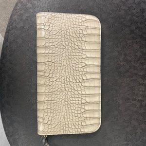 Aldo Wallet/Wristlet